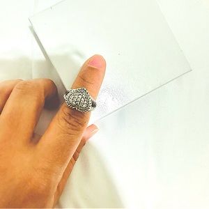 Vintage silver ring. 925